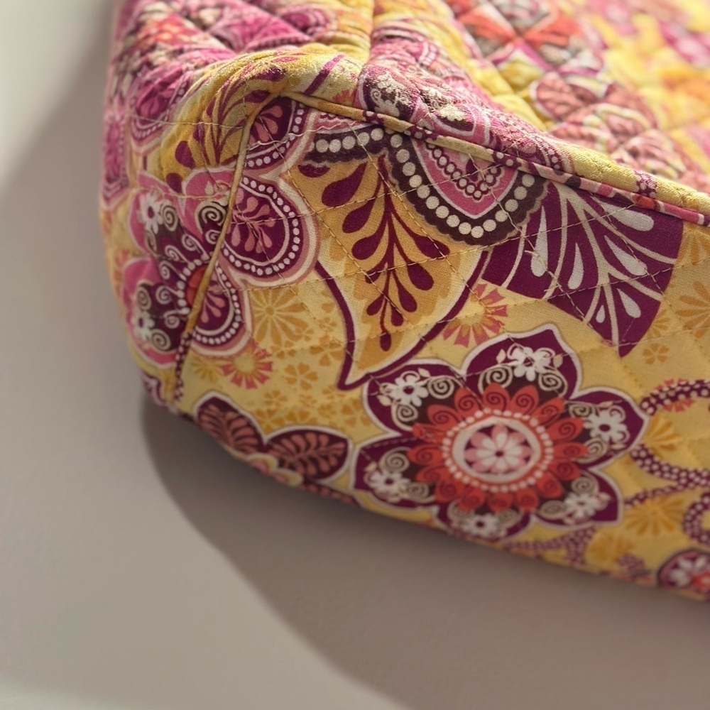 Vera Bradley Bali Gold Pattern Get Carried Away Travel Tote and Card Holder Set - Picture 7 of 16